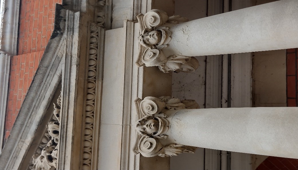 Figure 80 Columns at Teddington Library