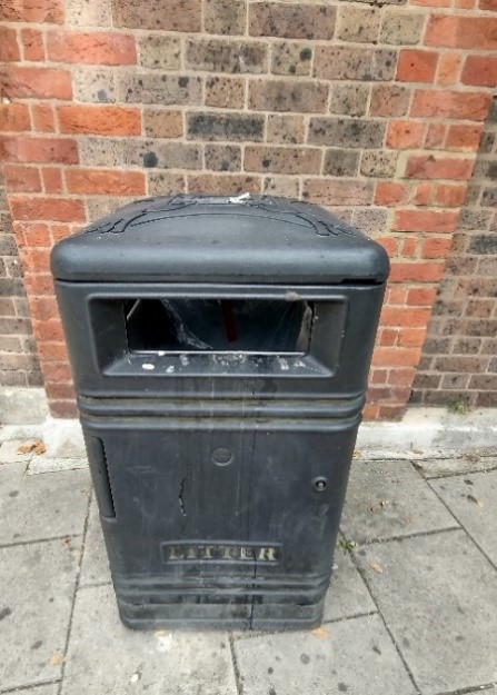 Figure 102 Bin on High Street