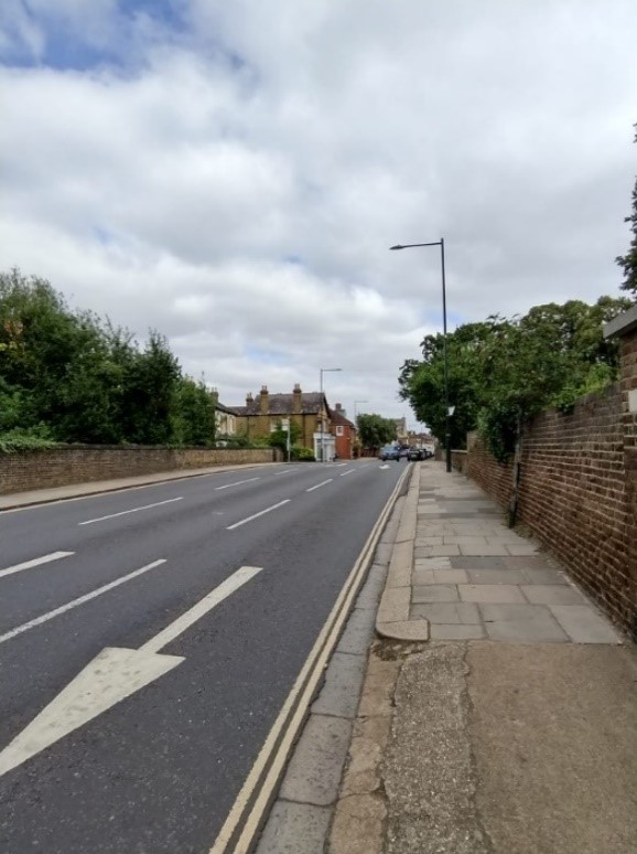 Figure 14 Approach to Pantile Bridge from south