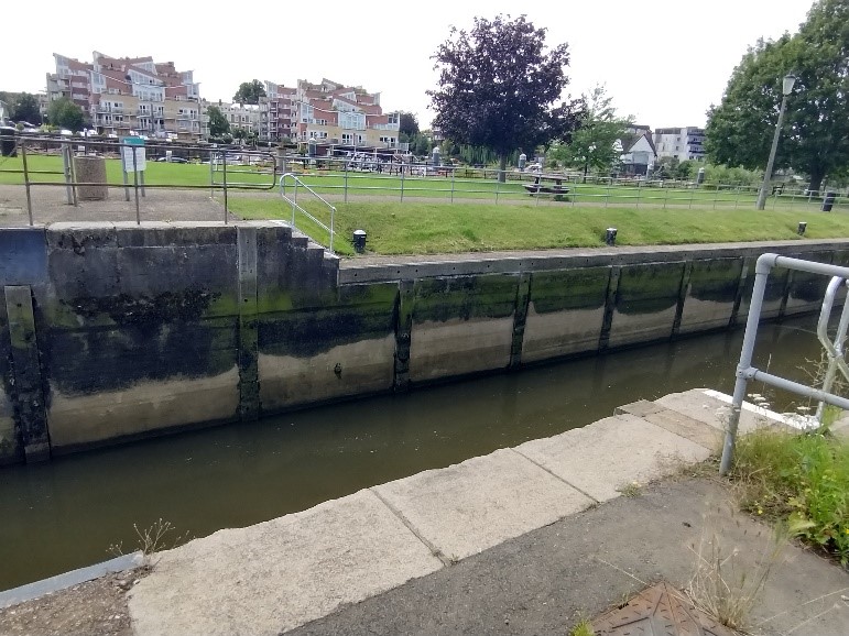 Figure 79 Concrete walls of Lock structure