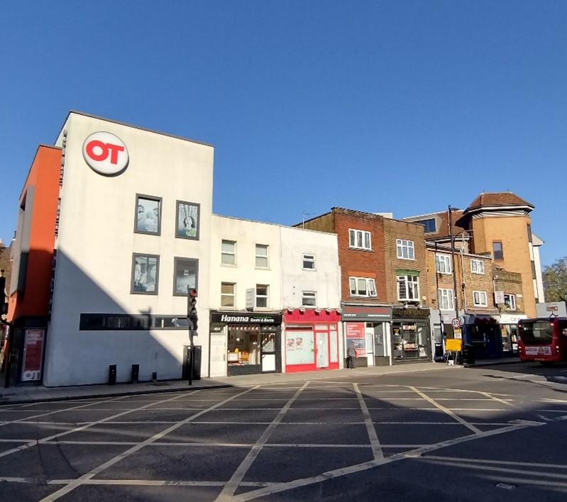 Figure 46 47-61 Kew Road, with the Orange Tree Theatre on the left corner