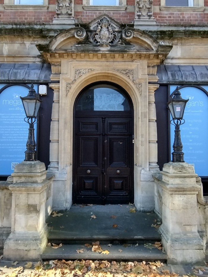 Main entrance, former Town Hall, Hill Street