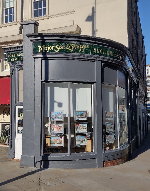 Historic curved shopfront, The Square