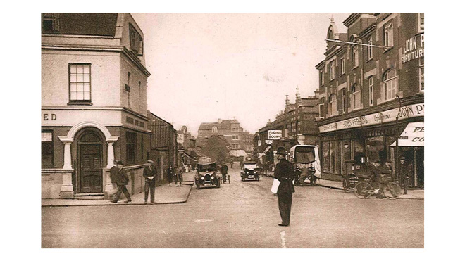 Figure 11: View looking north up Sheen Lane from the junction with Upper Richmond Road (c.1920)