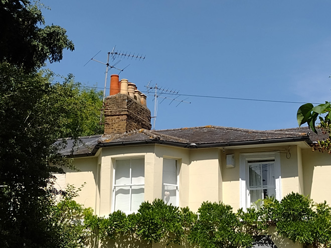Figure 21: Hipped roof and chimneystacks