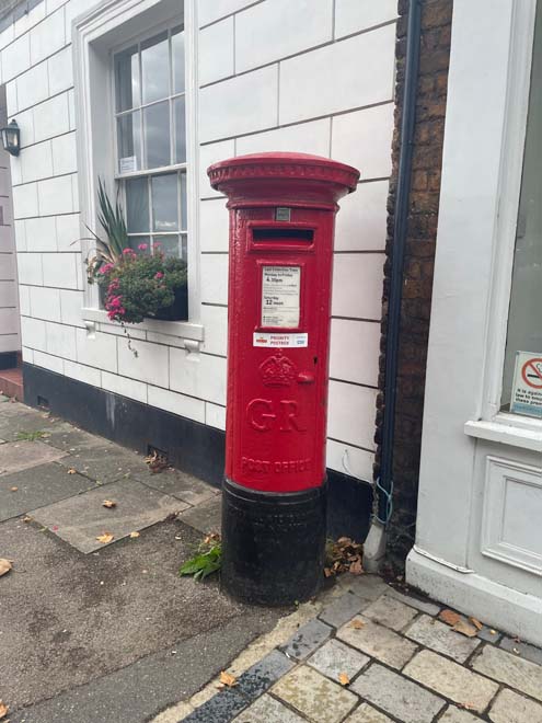 Pillar box