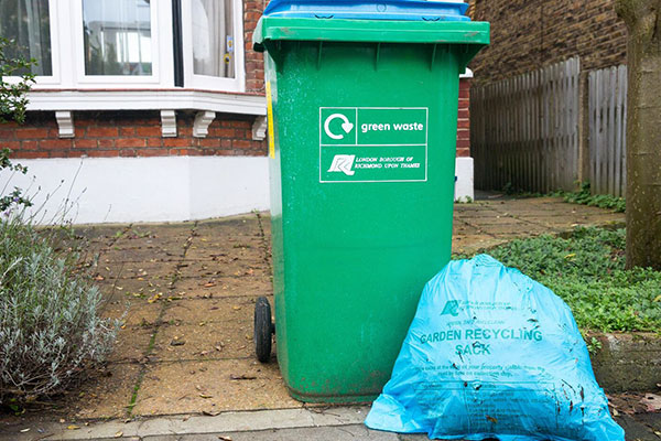 Join or renew your garden bin recycling subscription