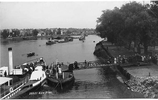 Figure 15: Kew Pier in the early 20th century