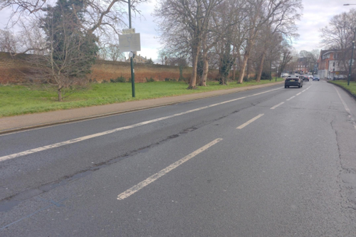 Record third win for Richmond: £200k secured to resurface Hampton Court Road