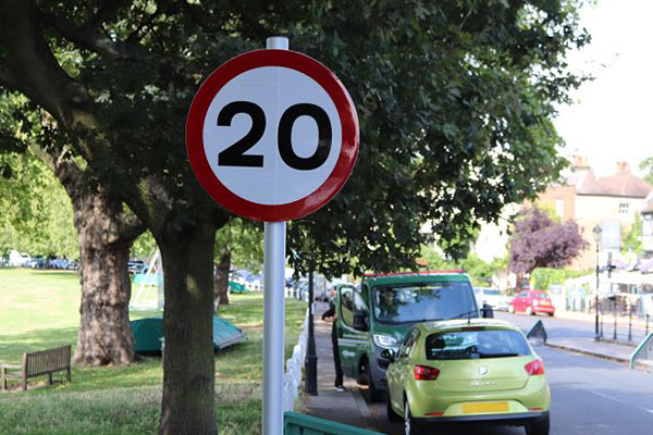 20mph speed limit extended to A310 and A305 corridors