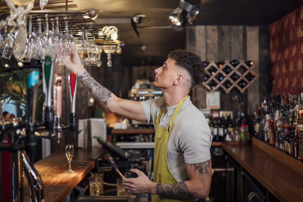 Free training launched to help hospitality staff tackle sexual harassment and drink spiking