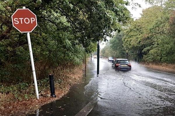 Volunteer with Community BlueScapes to help reduce flooding on roads in Barnes