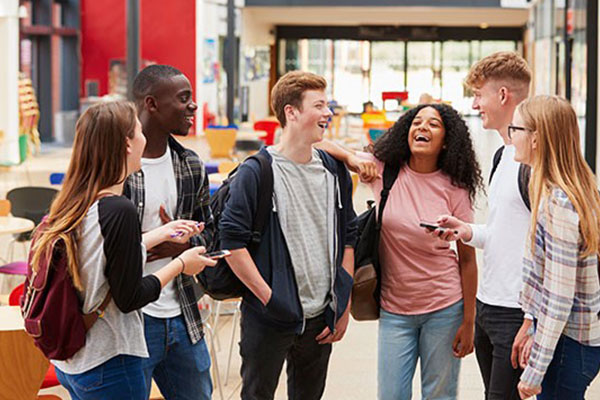 Richmond upon Thames students celebrate GCSE results